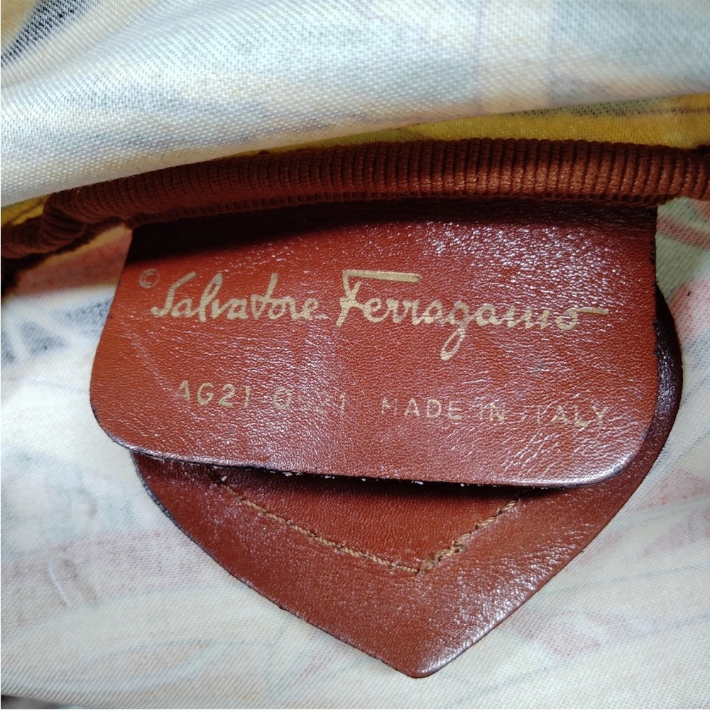 Salvatore Ferragamo Black Jungle Print Shoulder Bag with attached makeup bag - Picture 7 of 9